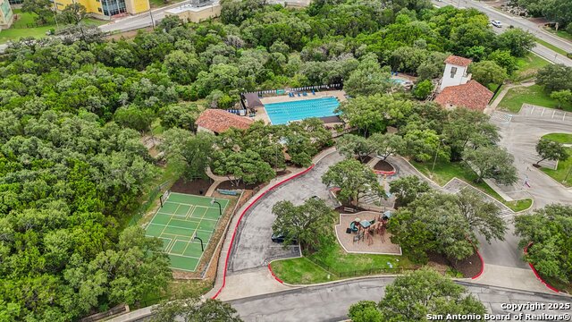 Image 9 of 32 For 1321 Barton Creek