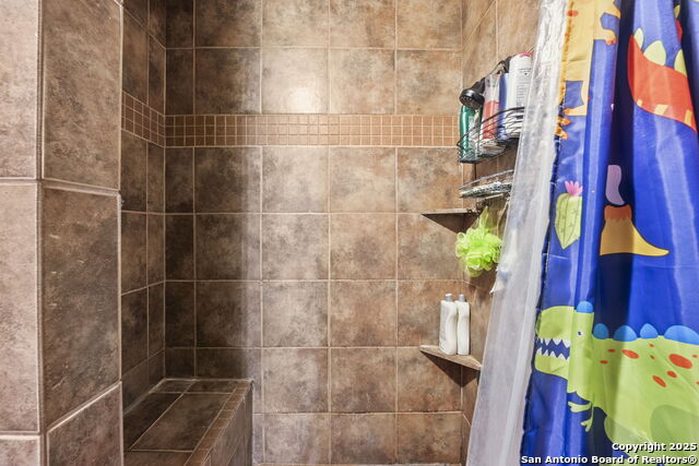 Image 20 of 25 For 311 Indian Pink