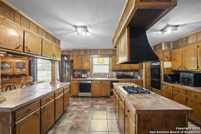 Image 5 of 25 For 311 Indian Pink