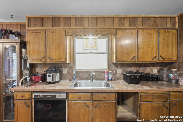 Image 7 of 25 For 311 Indian Pink