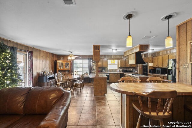 Image 9 of 25 For 311 Indian Pink