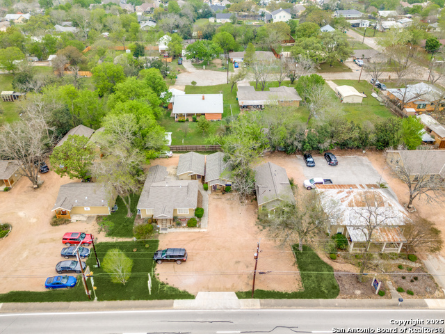 Listing photo id 2 for 920 Blanco E C