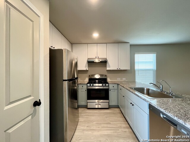 Image 11 of 36 For 10607 De Gonzalo Way