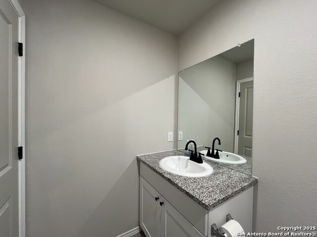 Image 27 of 36 For 10607 De Gonzalo Way
