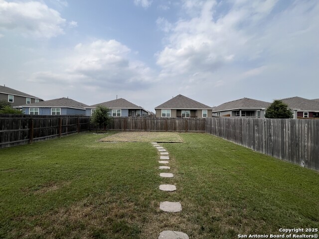 Image 30 of 36 For 10607 De Gonzalo Way