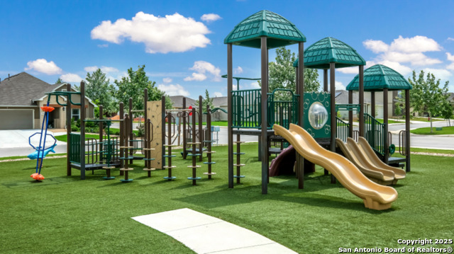 Image 34 of 36 For 10607 De Gonzalo Way
