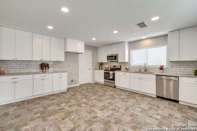 Image 10 of 40 For 8307 Tavern Pt