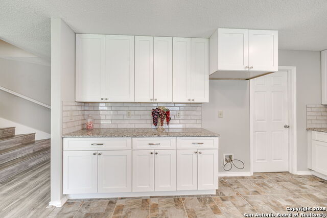 Image 15 of 40 For 8307 Tavern Pt