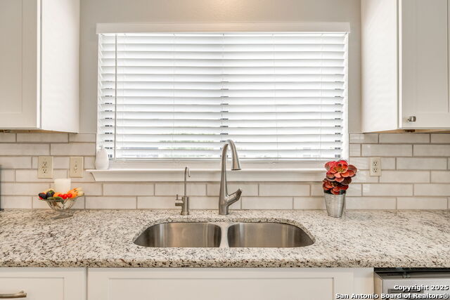 Image 16 of 40 For 8307 Tavern Pt