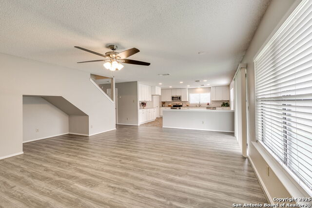 Image 8 of 40 For 8307 Tavern Pt