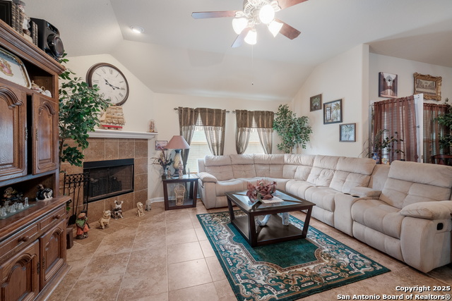 Image 4 of 13 For 3157 Birch Bend
