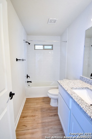 Image 14 of 15 For 10314 Candlewood  102