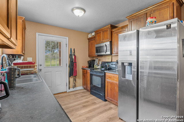 Image 23 of 38 For 1655 Eichman Rd