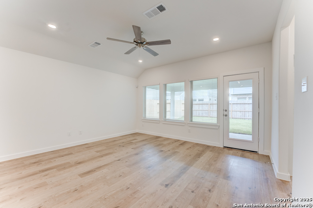 Image 5 of 11 For 1558 Estelea Grove
