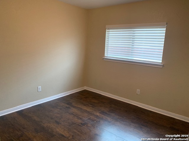 Image 11 of 14 For 10123 Dixon Wood