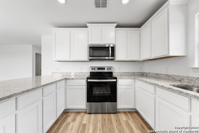 Image 11 of 30 For 16020 Imes Way