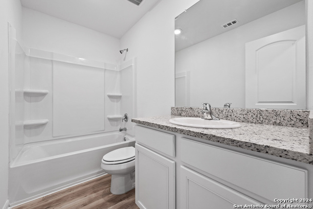 Image 18 of 30 For 16020 Imes Way