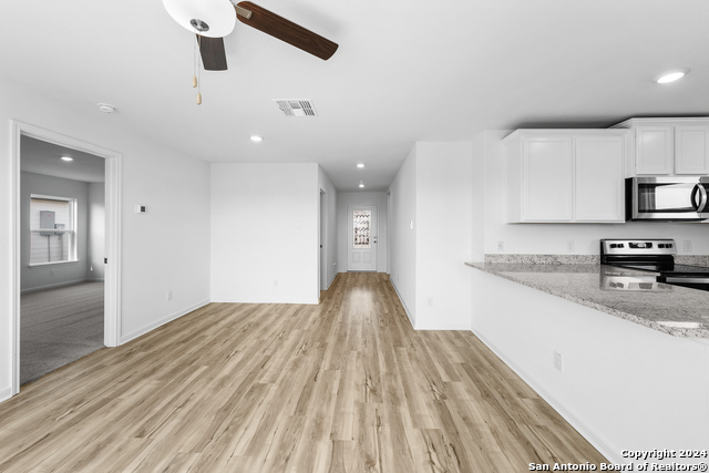 Image 4 of 30 For 16020 Imes Way