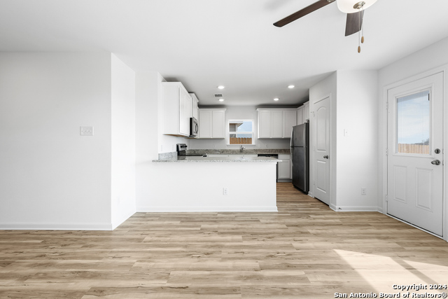 Image 7 of 30 For 16020 Imes Way