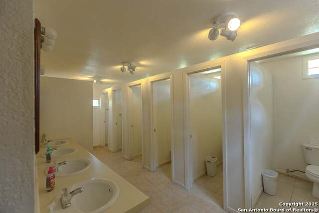 Image 10 of 28 For 7802 Ranch Rd 1051