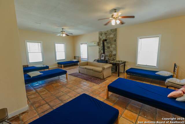 Image 23 of 28 For 7802 Ranch Rd 1051