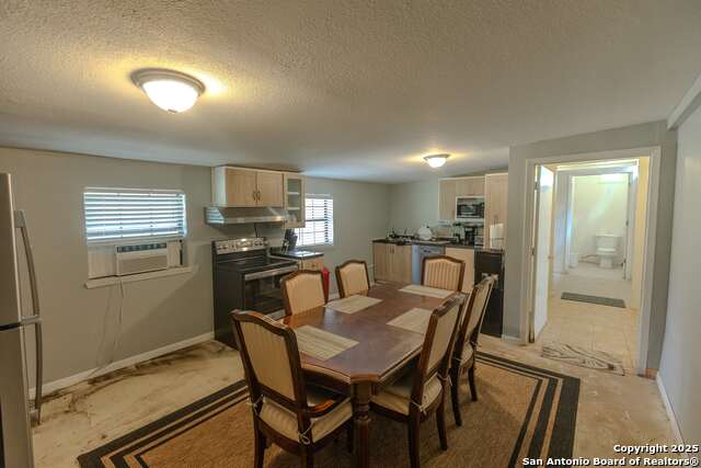 Image 9 of 28 For 7802 Ranch Rd 1051