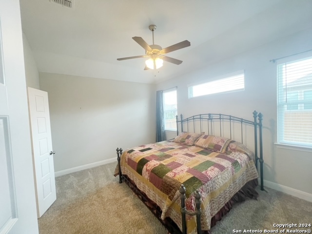 Listing photo id 10 for 22266 Akin Doe
