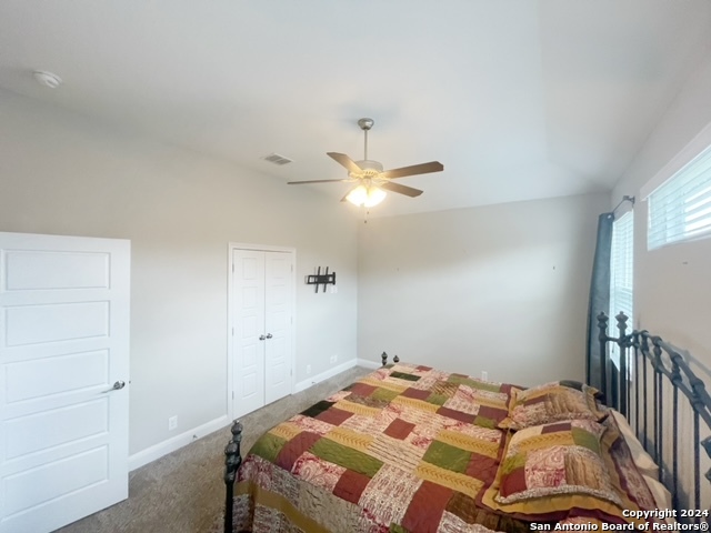 Listing photo id 11 for 22266 Akin Doe