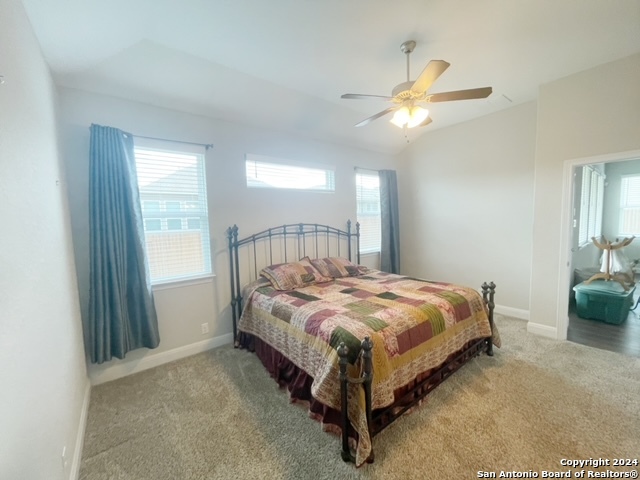Listing photo id 16 for 22266 Akin Doe