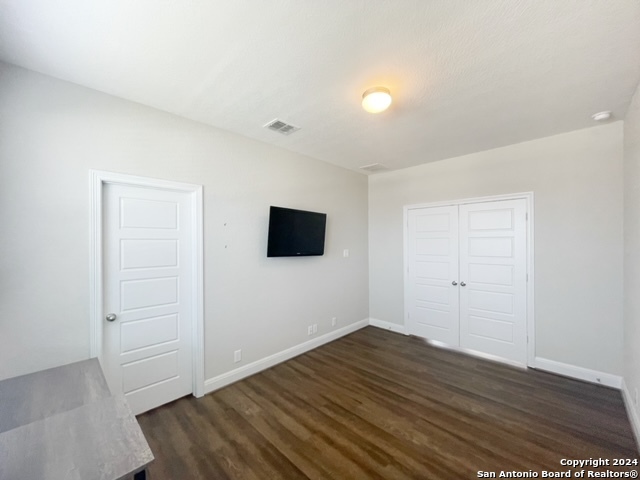 Listing photo id 19 for 22266 Akin Doe