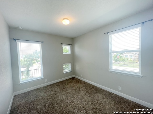 Listing photo id 24 for 22266 Akin Doe