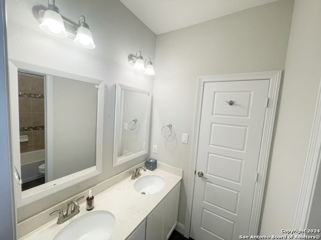 Listing photo id 28 for 22266 Akin Doe