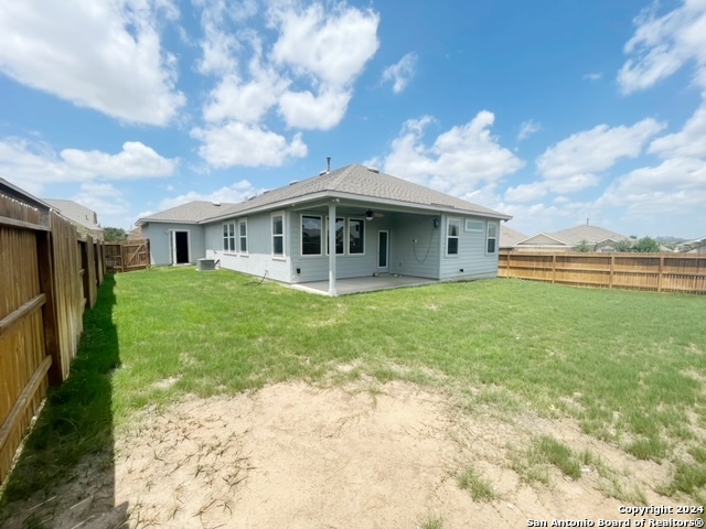 Listing photo id 34 for 22266 Akin Doe