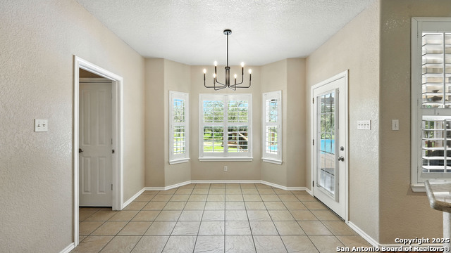 Image 33 of 44 For 1435 Meadow Glen