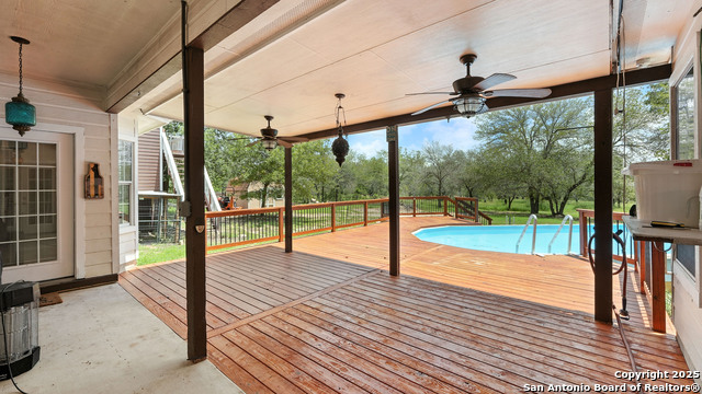 Image 40 of 44 For 1435 Meadow Glen