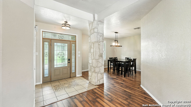 Image 9 of 44 For 1435 Meadow Glen