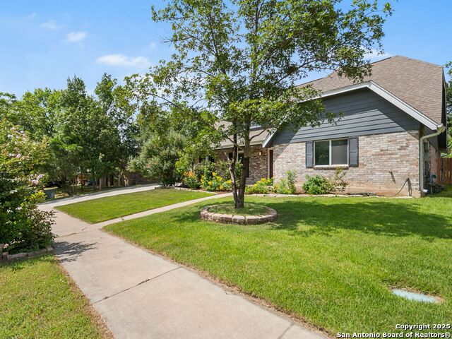 Listing photo id 0 for 6307 Pickering Drive