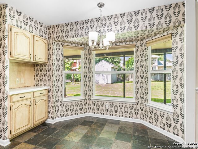 Listing photo id 21 for 6307 Pickering Drive