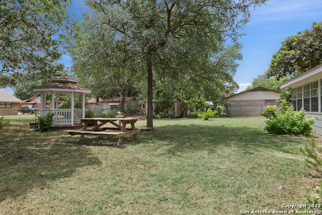 Image 16 of 27 For 1334 Carnation