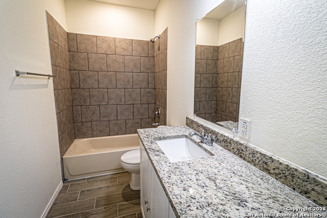 Image 26 of 26 For 807 Polk N 