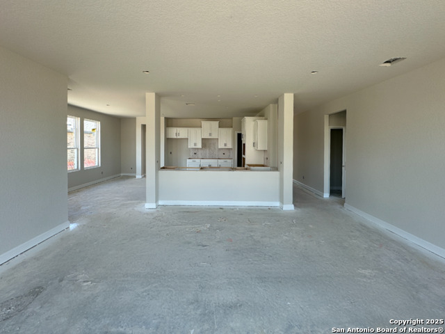 Image 7 of 41 For 155 Mallorys Way