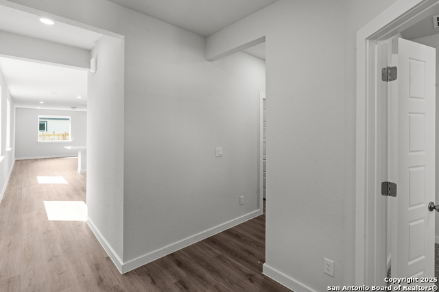 Listing photo id 24 for 761 Whitman Street