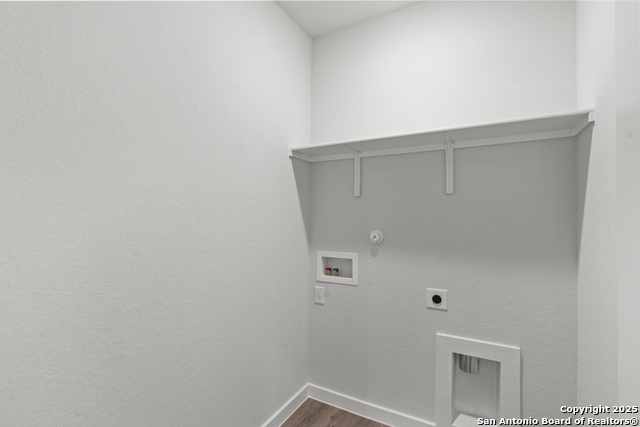 Listing photo id 29 for 761 Whitman Street