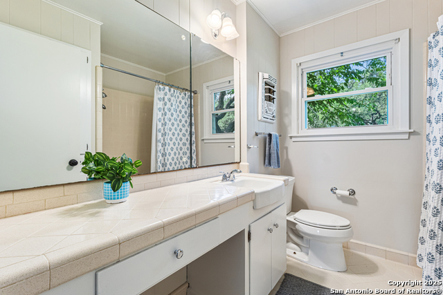 Listing photo id 16 for 8731 Oak Ledge