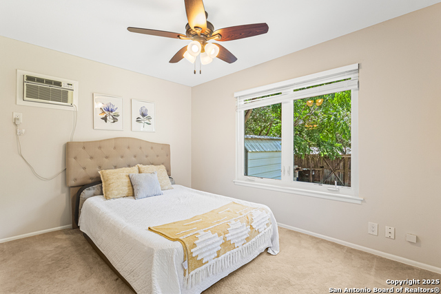 Listing photo id 18 for 8731 Oak Ledge