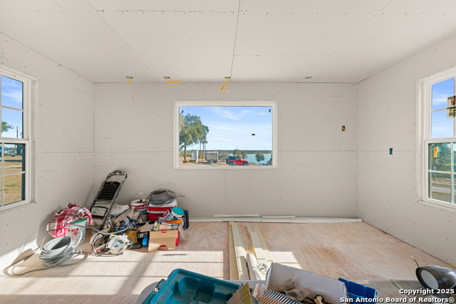 Image 37 of 105 For 101 Campbell Rd 3