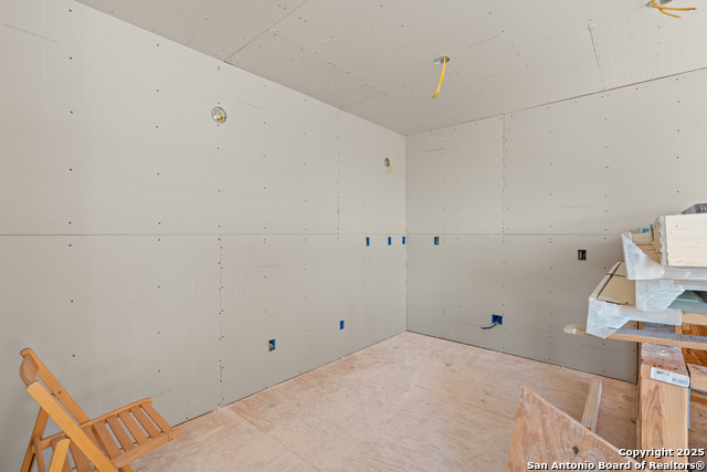 Image 38 of 105 For 101 Campbell Rd 3