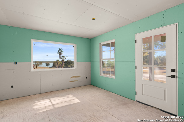 Image 44 of 105 For 101 Campbell Rd 3