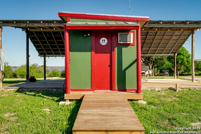 Image 48 of 105 For 101 Campbell Rd 3