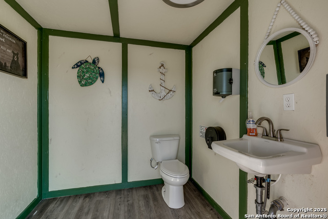 Image 50 of 105 For 101 Campbell Rd 3